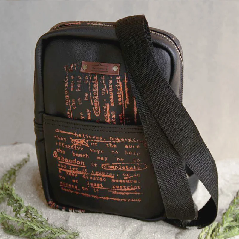  . **Dog chest harness is anti-breakaway**HeavyMannaz Goat Isle Chest Bag