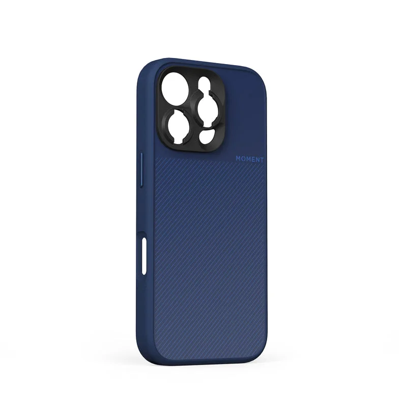 - ​​Pet toys under    yuanMoment Apple iPhone 16 Pro Case with MagSafe (Indigo)