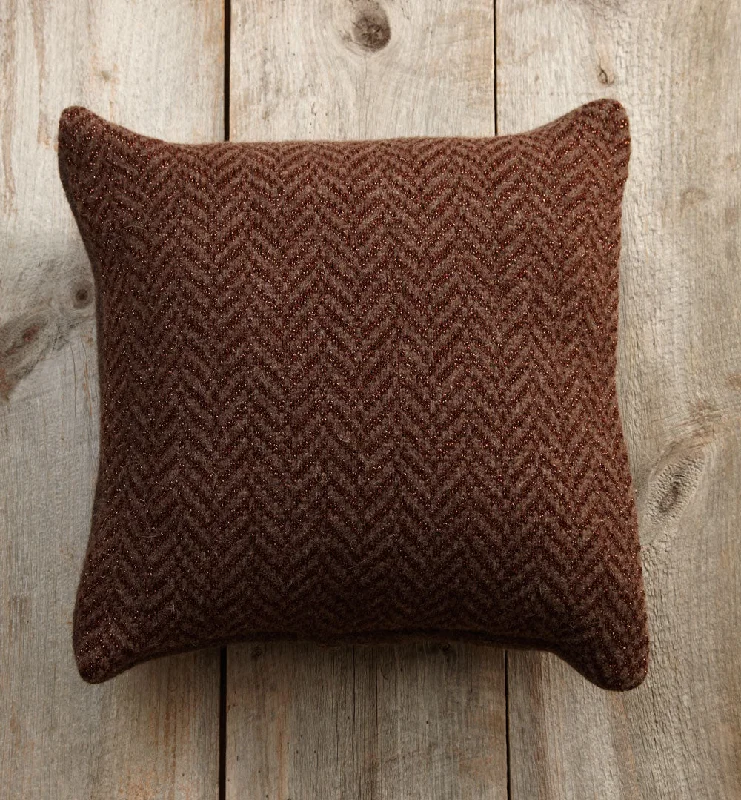 - Postoperative pet anti-licking Elizabethan collarSmall Chevron Felted Pillow Pattern (Knit)