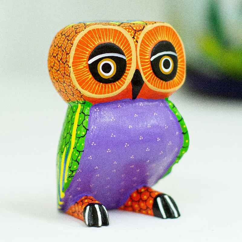 - ​​Christmas pet Christmas clothingNocturnal Mirage Mexican Hand Painted Copal Wood Owl Alebrije Sculpture