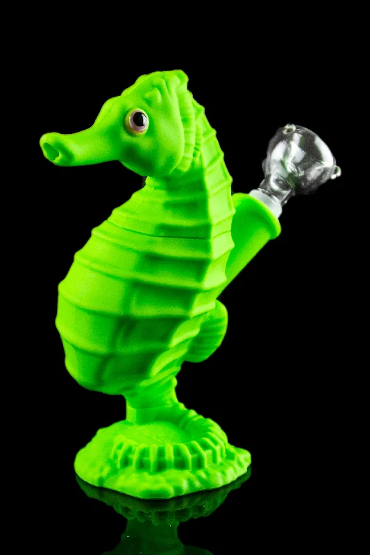 - Deodorizing cat litter tofu litterPremium Silicone Seahorse Molded Water Pipe