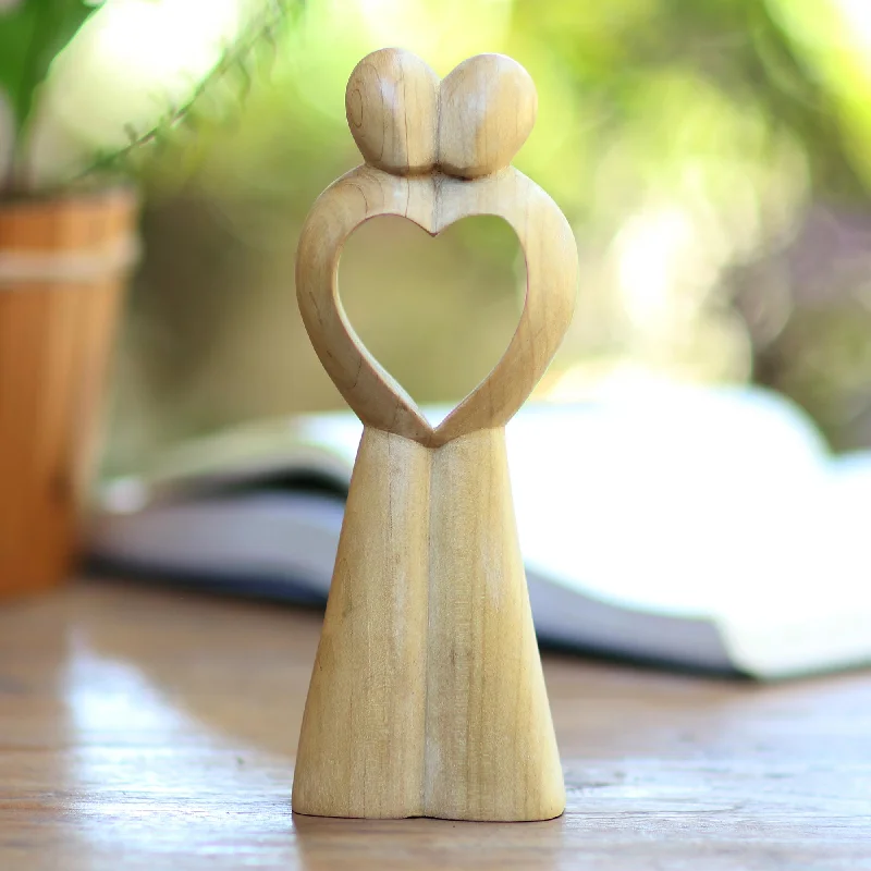  -Anti-scratch scratching board AND cat bed in oneUnited Heart Abstract Crocodile Wood Statuette of Couple from Bali