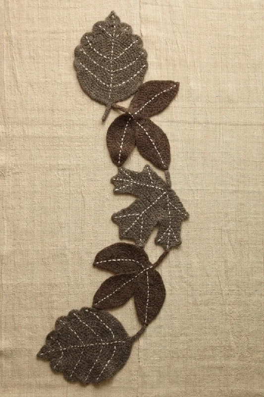 - Chinchilla cooling ice nest ceramic plateFelted Leaves Table Runner Pattern (Crochet)