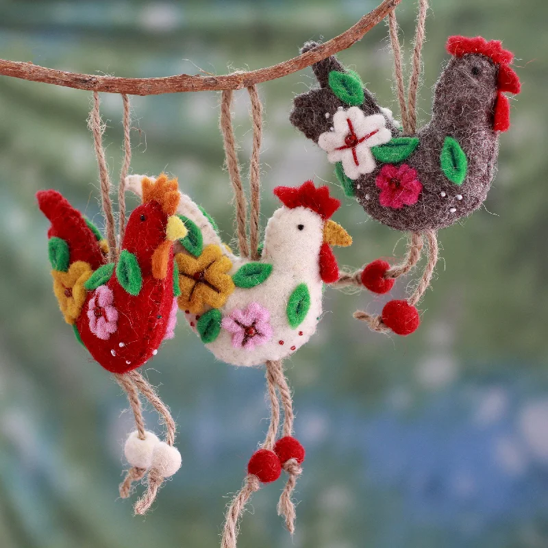 - Air box TSA certified check-inThree French Hens Handcrafted Wool Felt Ornaments from India (set of 3) - Air box TSA certified check-inThree French Hens Handcrafted Wool Felt Ornaments from India (set of 3)