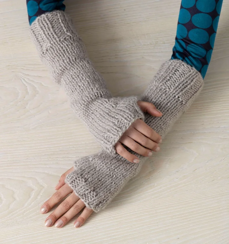 - Pet stroller can be taken on the planeConstellation Gloves (Knit)