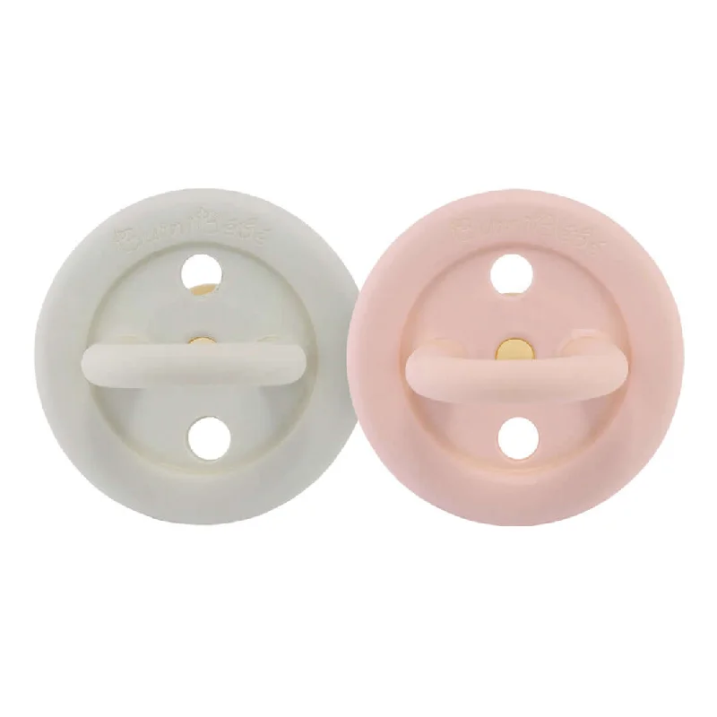 - Air box TSA certified check-inMARKET DAY - Hevea Bumi Bébé Pacifier Twin Pack | 0-3 months | Rose & Sage