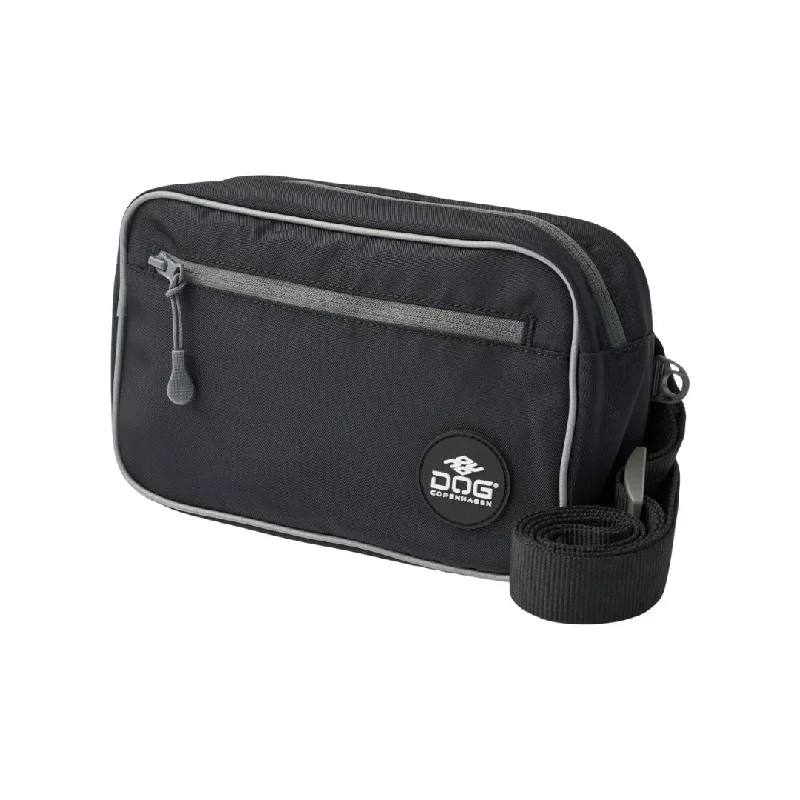 - Remote interactive pet feederDog Copenhagen Go Explore Belt Bag - Black